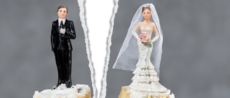 wedding cake figurines ripped